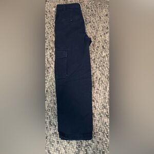 Womens Aritzia supply cargo pants in navy bluee